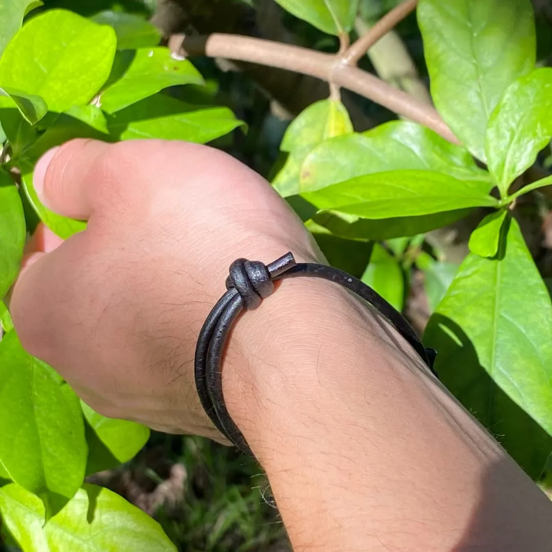 3 mm Men Genuine Leather Bracelet - Handmade Adjustable Cuff, Mens Minimalism Leather Wrap Wristband, Simple Accessories, Premium Leather, Women Gift To Boyfriend, Pulsera Hombre (Black)