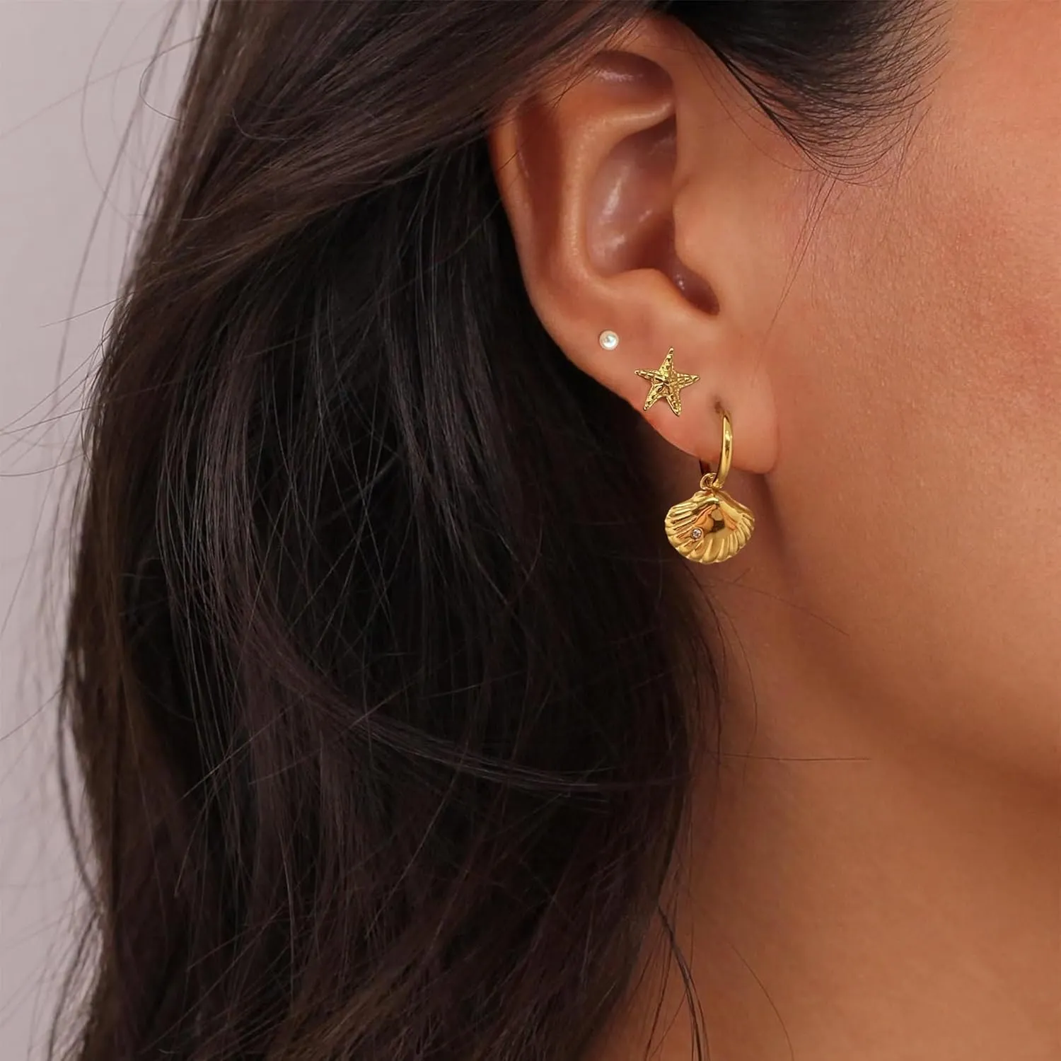 3 Pairs Starfish Earring Stacks Small Pearl Shell Gold Huggie Hoop Earrings for Women Summer Ocean Beach Earring Sets for Multiple Piercing Stackable Earrings