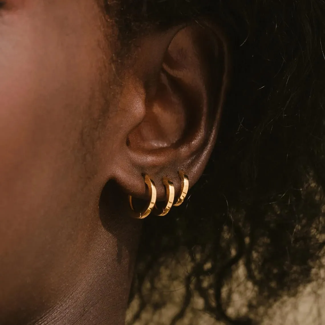 4 Pairs Gold Hoop Earrings for Women, 14K Gold Plated Chunky Earrings Set for Women, Girls Gift Huggie Hoop Earring Lightweight