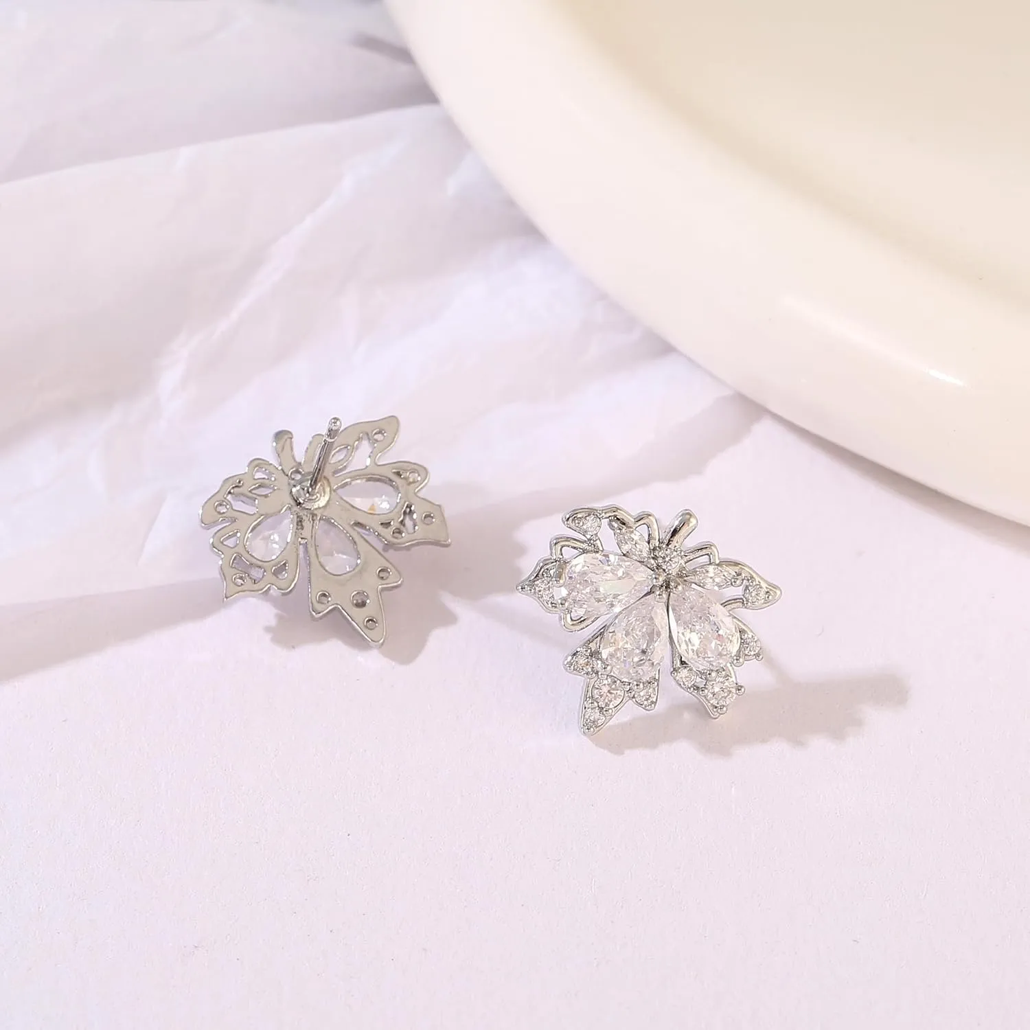 ATIMIGO Fall Maple Leaf CZ Stud Earrings Cute Sparkly Hypoallergenic Cubic Zirconia Crystal Rose/White/14K Gold Stud Earrings for Women Thanksgiving Earrings Accessories Jewelry Gifts