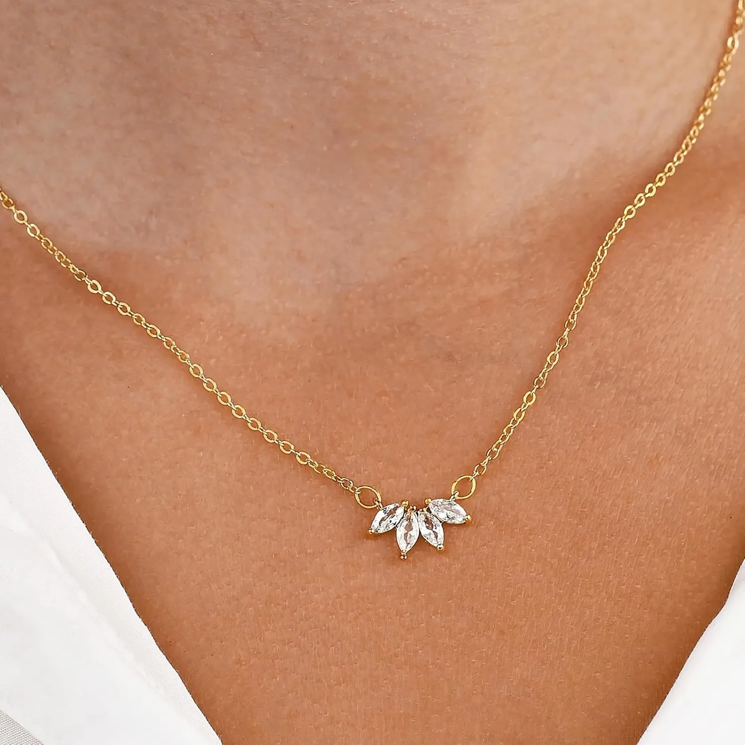 BAYLAY Gold Necklace for Women Jewelry - 18K Gold Plated Diamond Necklace Layered Gold CZ Diamond Pendant Necklaces for Women Gold Jewelry for Women Gifts