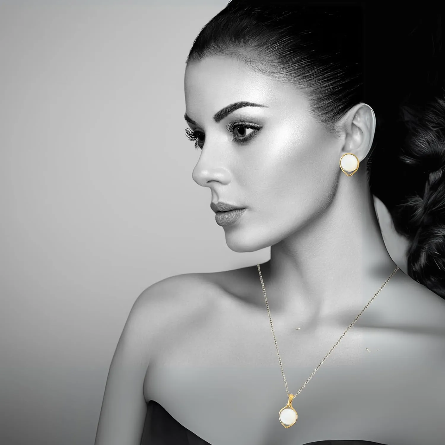 Brazilian Designed Gold Plated Earrings and Necklace with gemstones - Comfy Hypoallergenic Statement Jewelry set for Women 3/4 inch (1,8 cm) made in Brazil