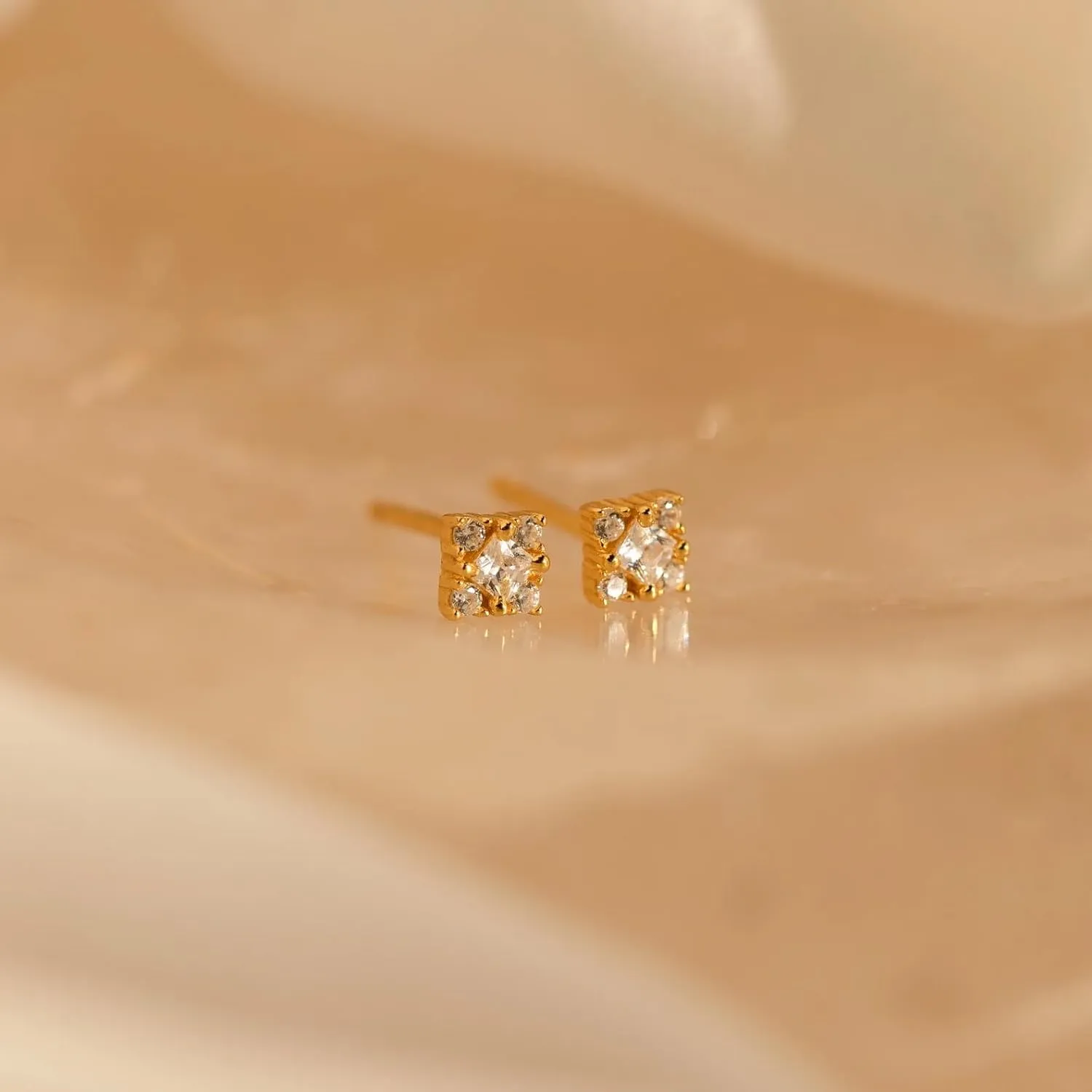 CAITLYNMINIMALIST 18K Gold Plated Sterling Silver CZ Diamond Classic Dainty Bridal Wedding Stud Earrings for Women