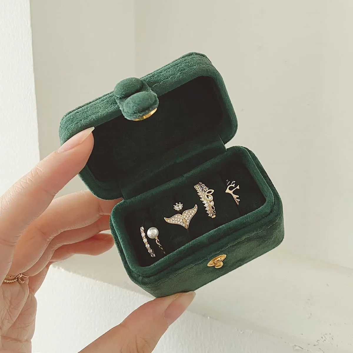 CASEGRACE Velvet Travel Jewelry Case, Portable Small Jewelry Ring Box Plush Velvet Ring Storage Case for Rings Earrings, Travel Essential Accessories for Women