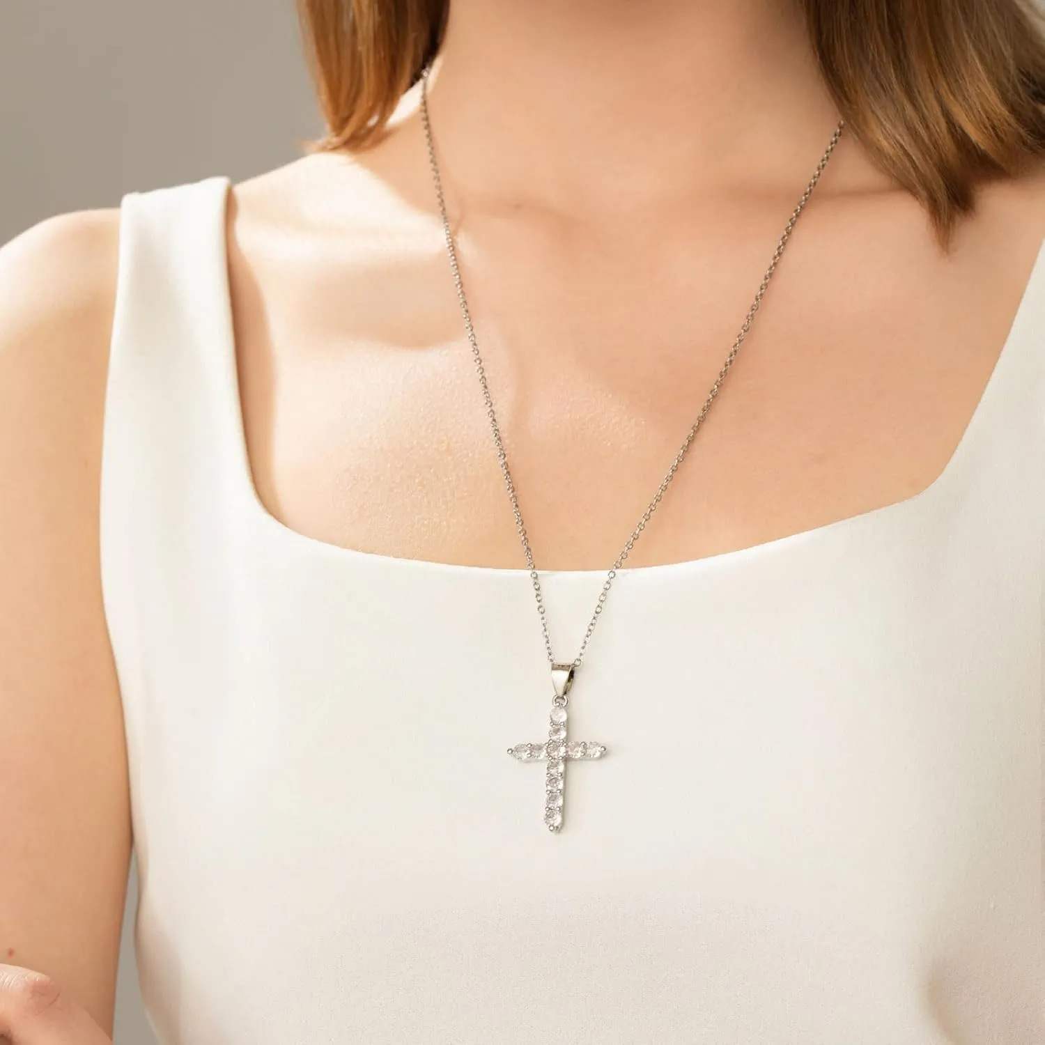 Cross Necklace for Women,Cubic Zirconia Cross Faith Pendant Necklaces Copper Simple Jewelry Gift for Wife Girlfriend Mom(Gold/Silver)