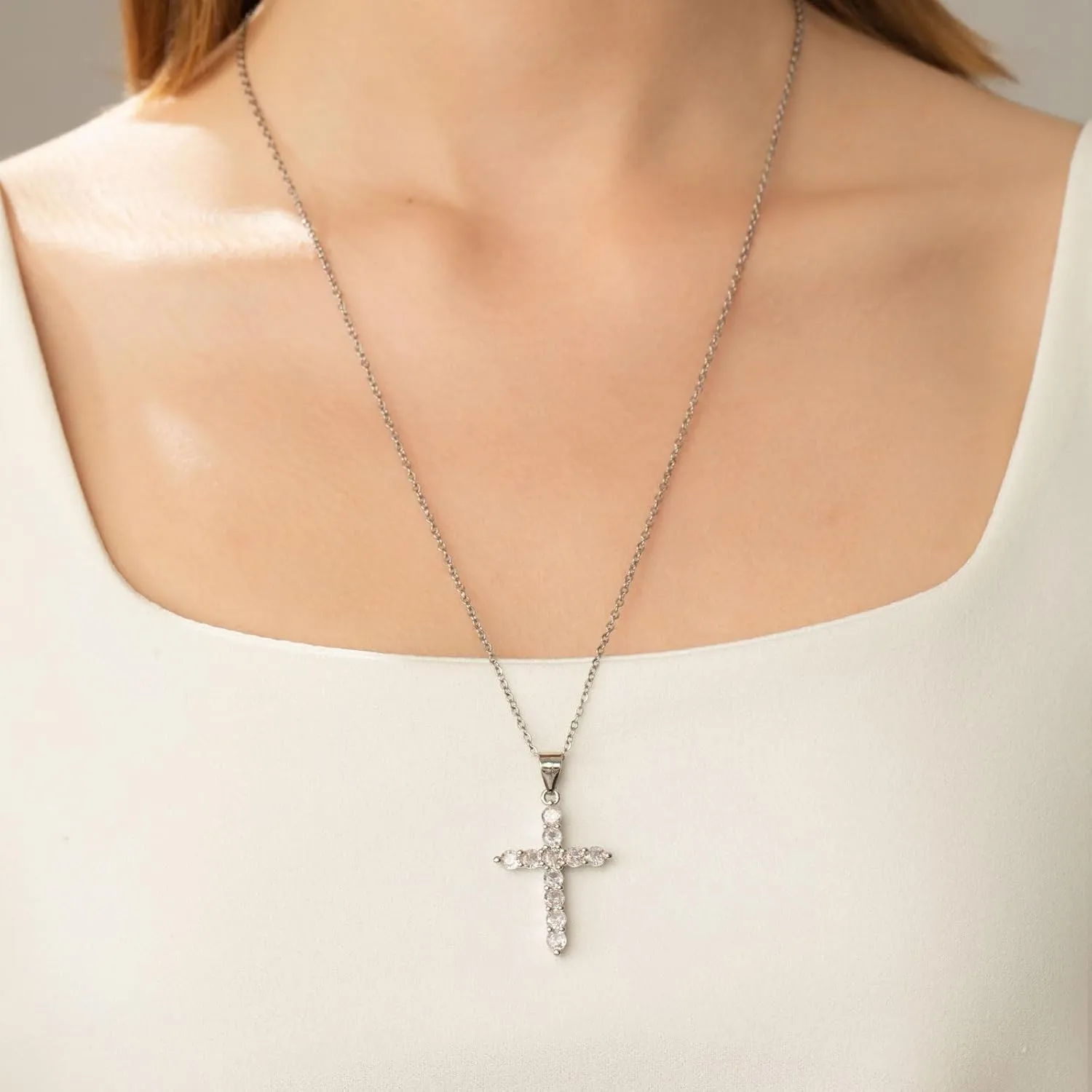 Cross Necklace for Women,Cubic Zirconia Cross Faith Pendant Necklaces Copper Simple Jewelry Gift for Wife Girlfriend Mom(Gold/Silver)