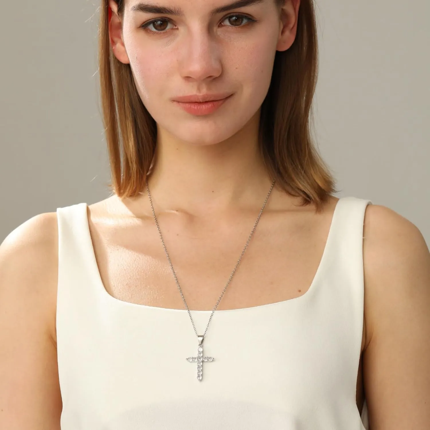 Cross Necklace for Women,Cubic Zirconia Cross Faith Pendant Necklaces Copper Simple Jewelry Gift for Wife Girlfriend Mom(Gold/Silver)