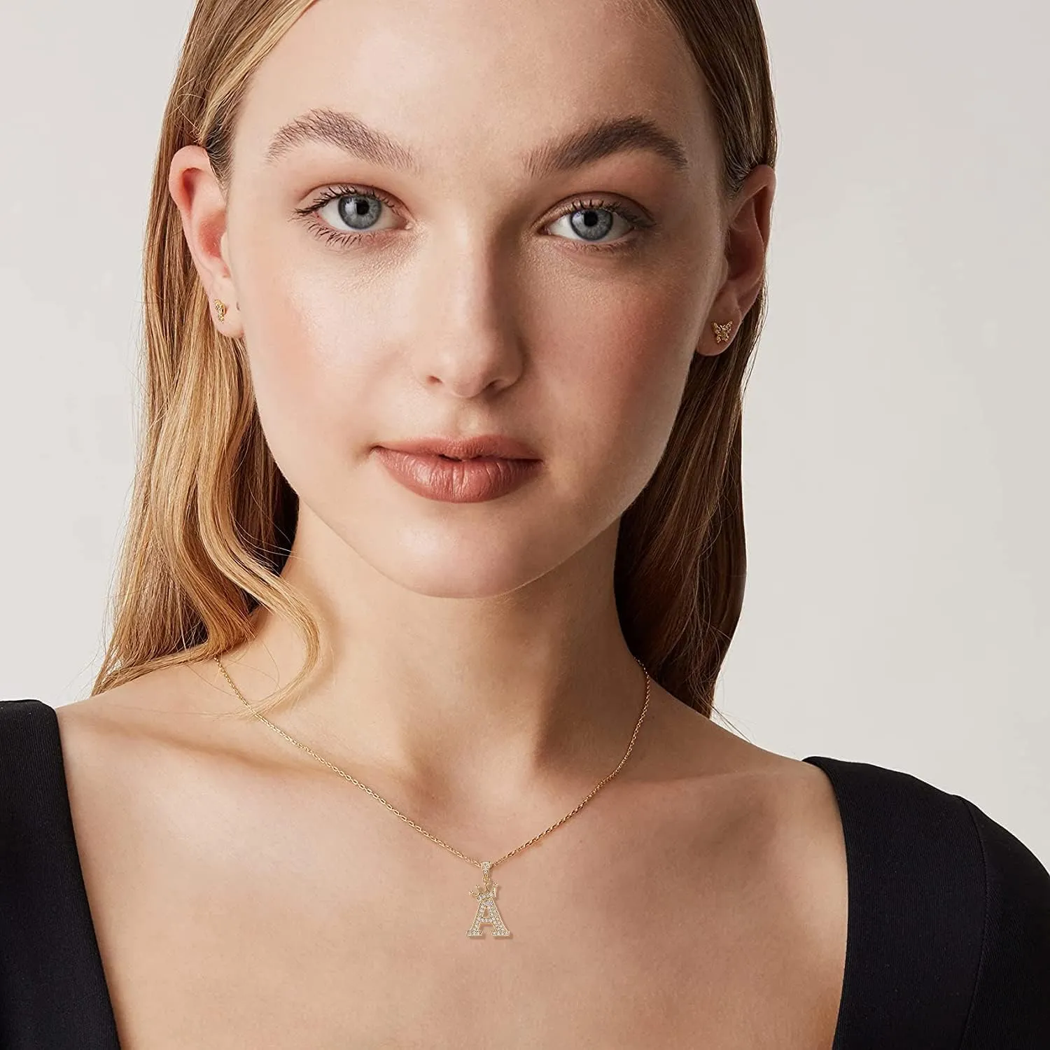 Crown A-Z Initial Necklace Gold Plated Sparkling Crystal Monogram Letters Pendant Necklaces for Women Alphabet Name Jewelry Gift