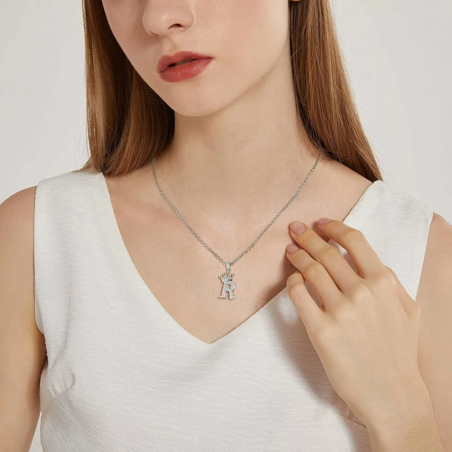 Crown A-Z Initial Necklace Silver Plated Sparkling Crystal Monogram Letters Pendant Necklaces for Women Alphabet Name Jewelry Gift