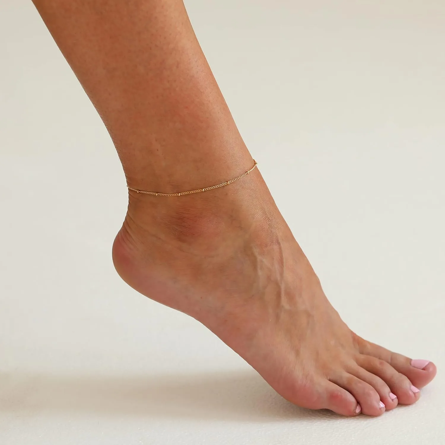 Dainty Ankle Bracelets for Women 18K Gold Plated Satellite Beaded Herringbone Chain Anklets Simple Lip Chain Anklet Minimalist Summer Beach Foot Jewelry Christmas