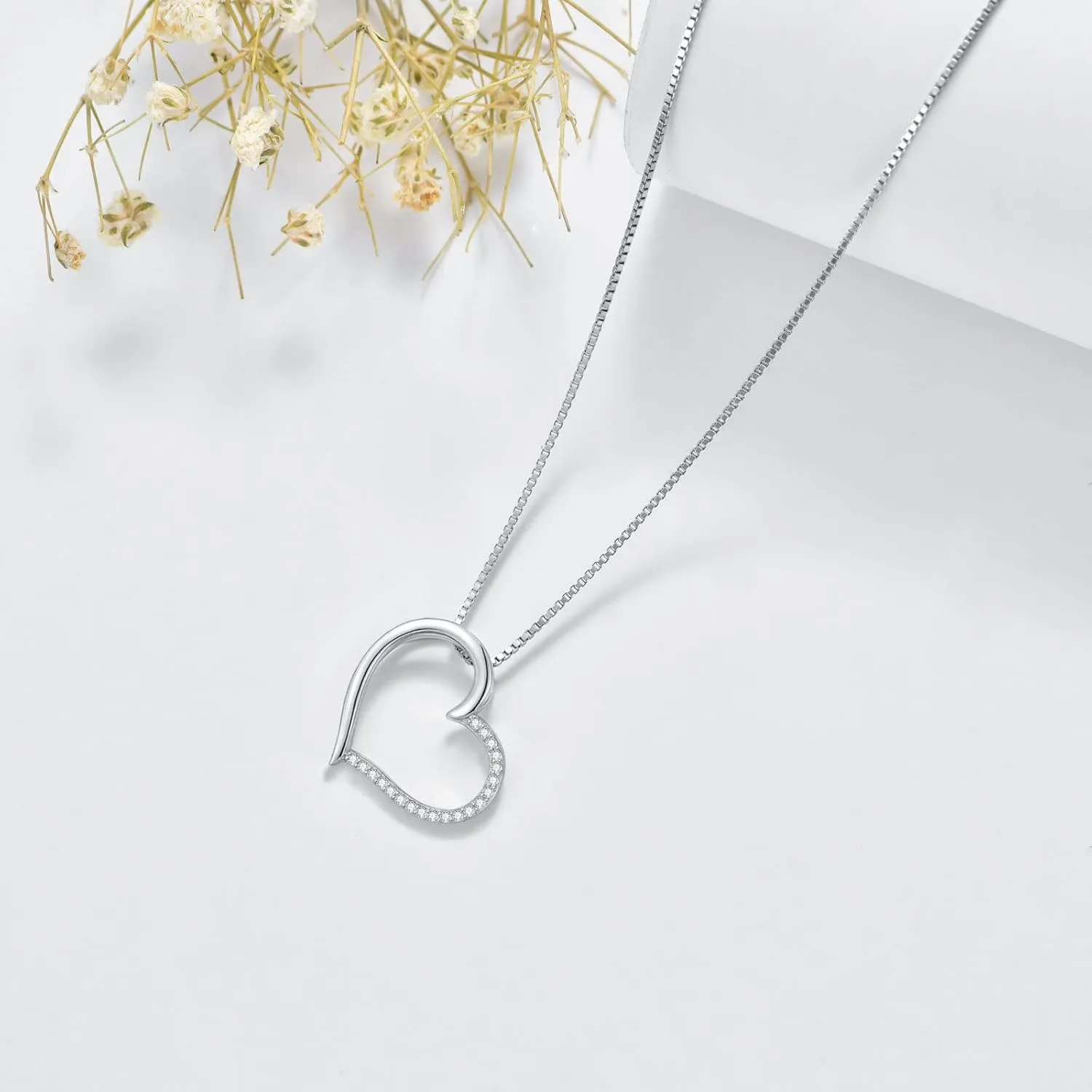 Diamond Heart Necklaces for Women 925 Sterling Silver Simple Heart Pendant Necklace Diamond Jewelry Valentine Gifts for Her Wife Girlfriend
