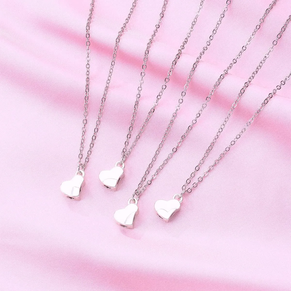 DOYYCA Friendship Necklace Magnetic Matching Four Leaf Clover Best Friend Necklace Gifts for Girls Women Magnet BFF Necklace for 4
