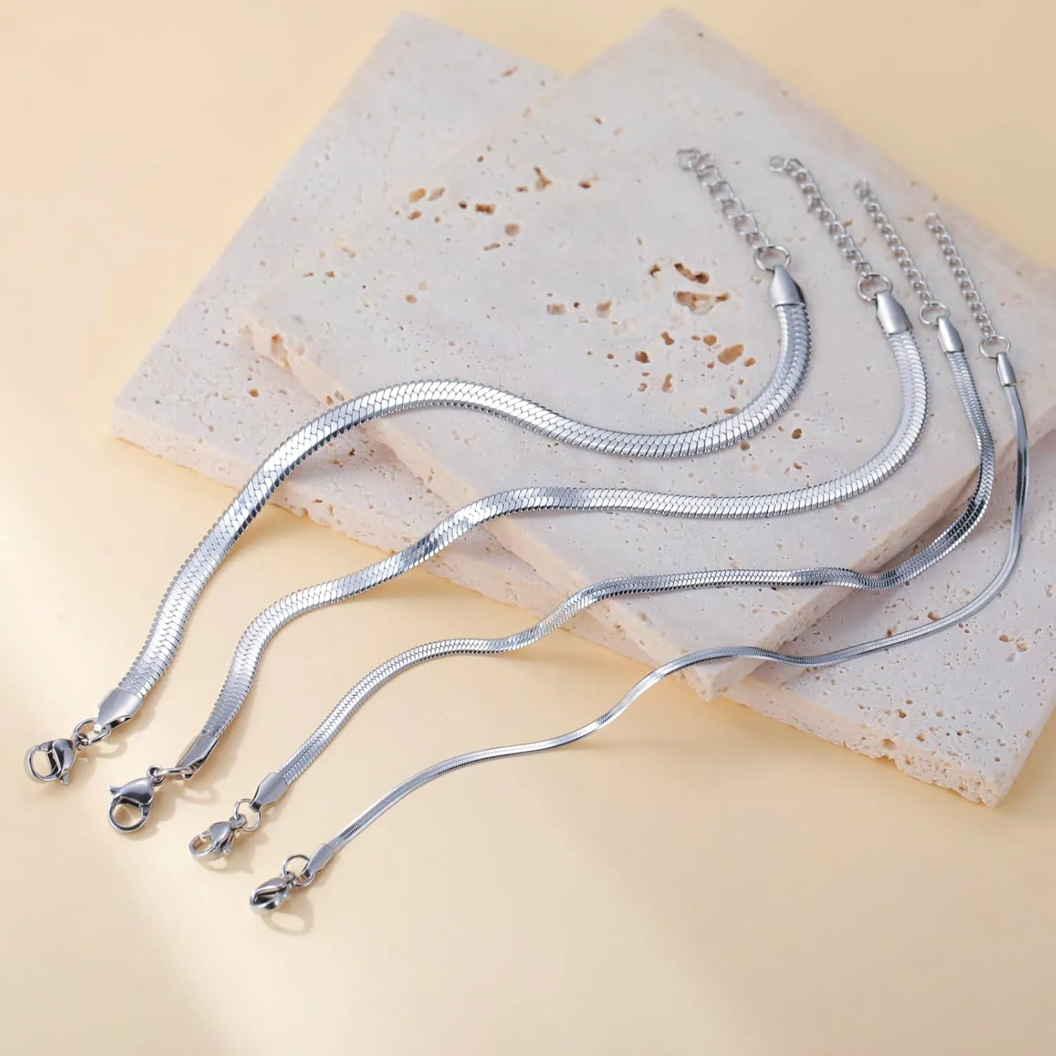 Dreamtimes Herringbone Flat Snake Magic Chain Bracelet Vintage Shiny Chain for Men and Women Herringbone Bracelets Dainty Simple Stackable Bracelet