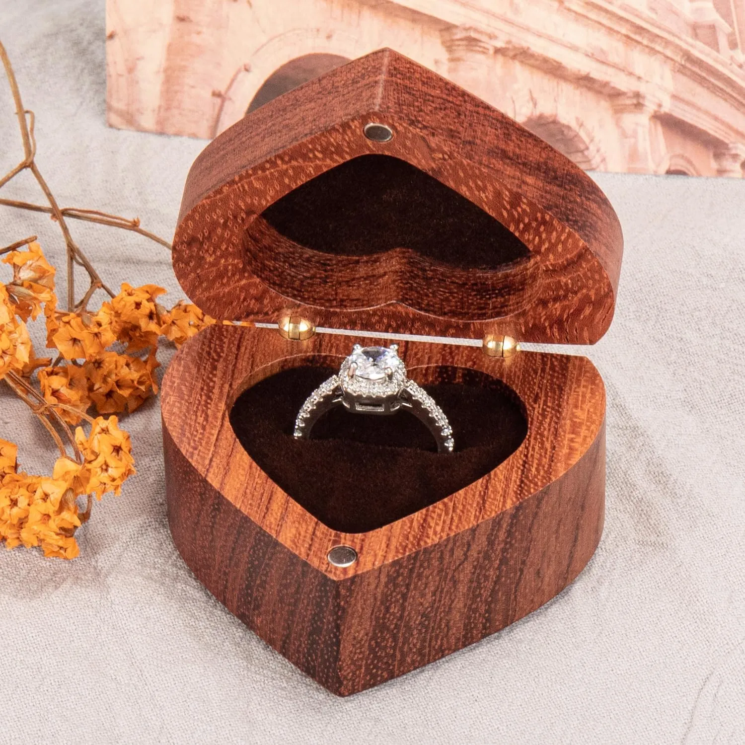 Engagement Proposal Ring Box Slim Wooden Heart Shaped Ring Case Ring Bearer Box Ring Holder for Wedding Ceremony, Commemoration Day, Birthday Gift, Jewelry Store, Collection & Display