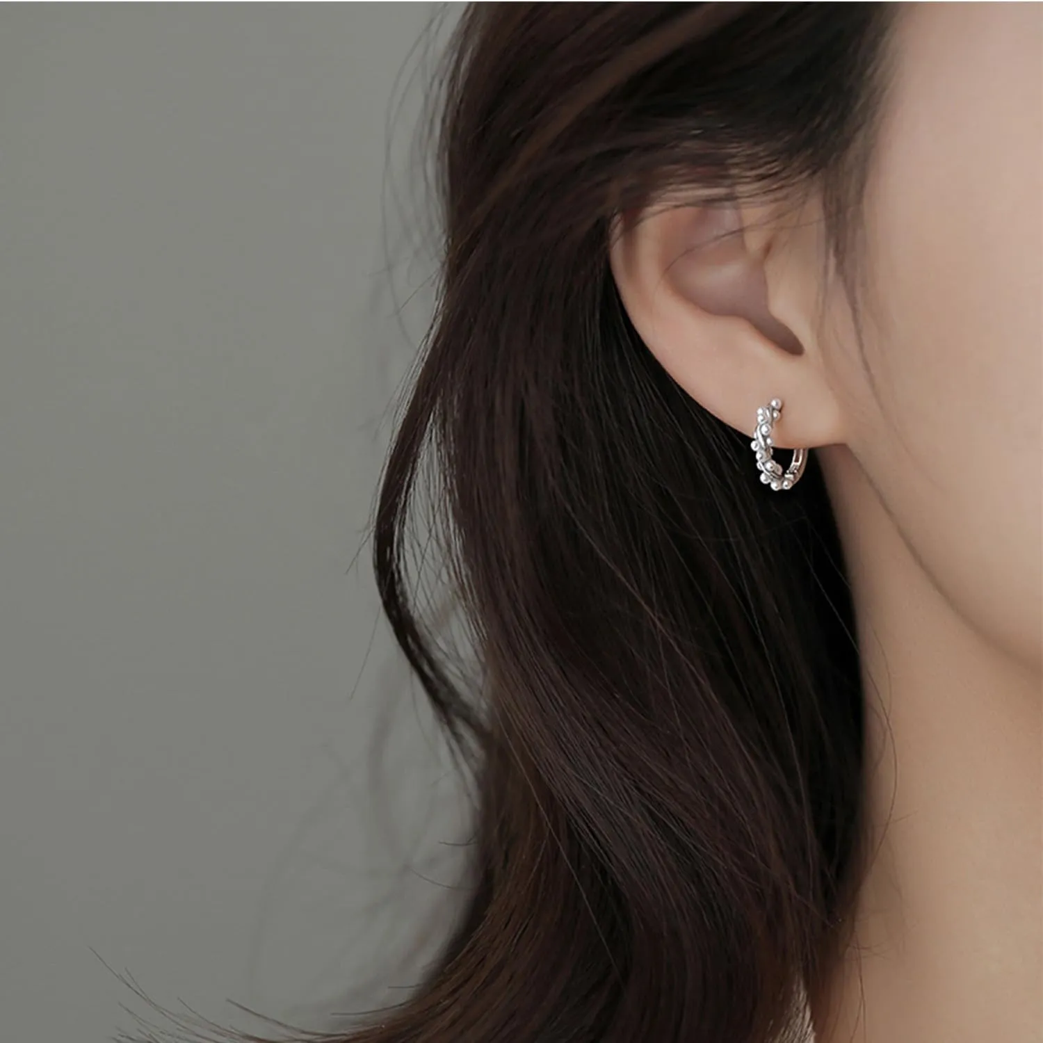 FUTIMELY Pearl Hoop Earrings for Women,14K Gold Plated Small Pearl Hoop Earrings Open Large Circle Round Pearl Earrings Simple Birthday Christmas Gift Jewelry