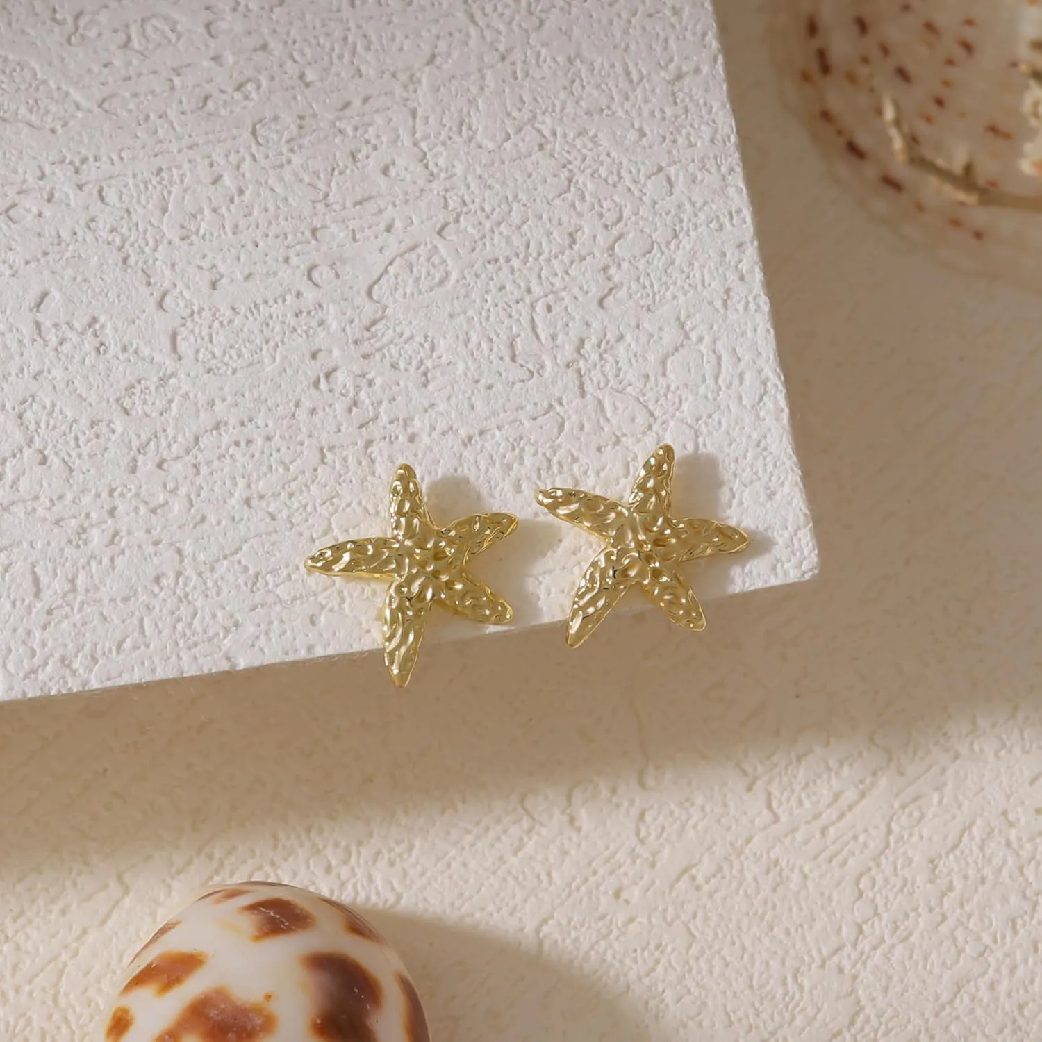 Gold Starfish&Shell Stud Earrings Dainty Gold Earrings for Women Trendy Hypoallergenic 14k Statement Seashell Earrings for Women Simple Beach Summer Jewelry