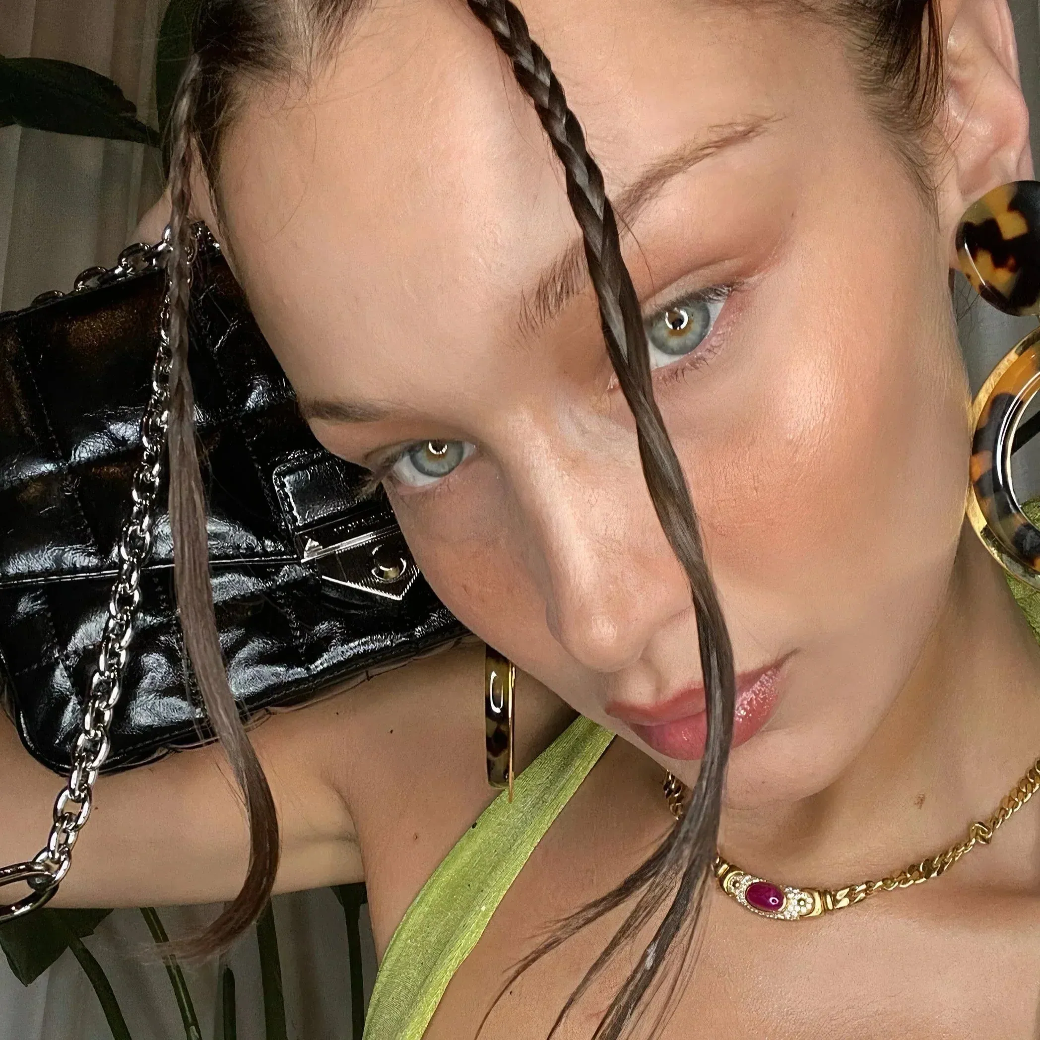 Isa - Necklace and Gem
