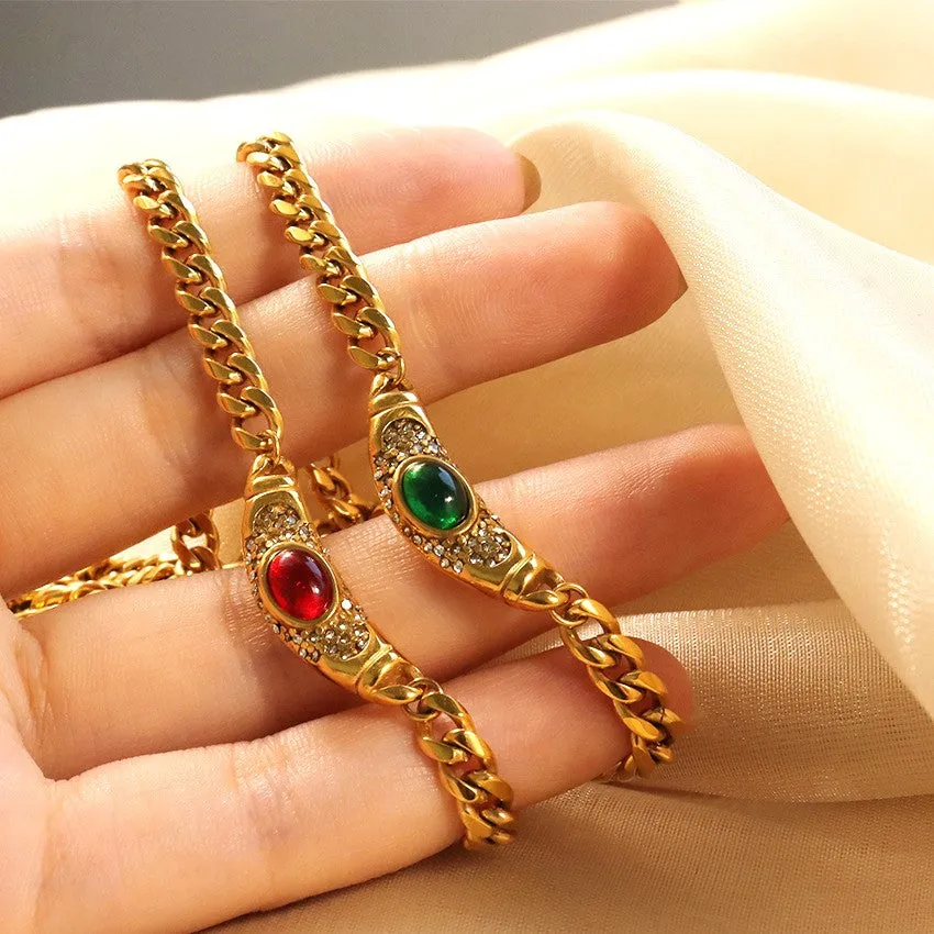 Isa - Necklace and Gem