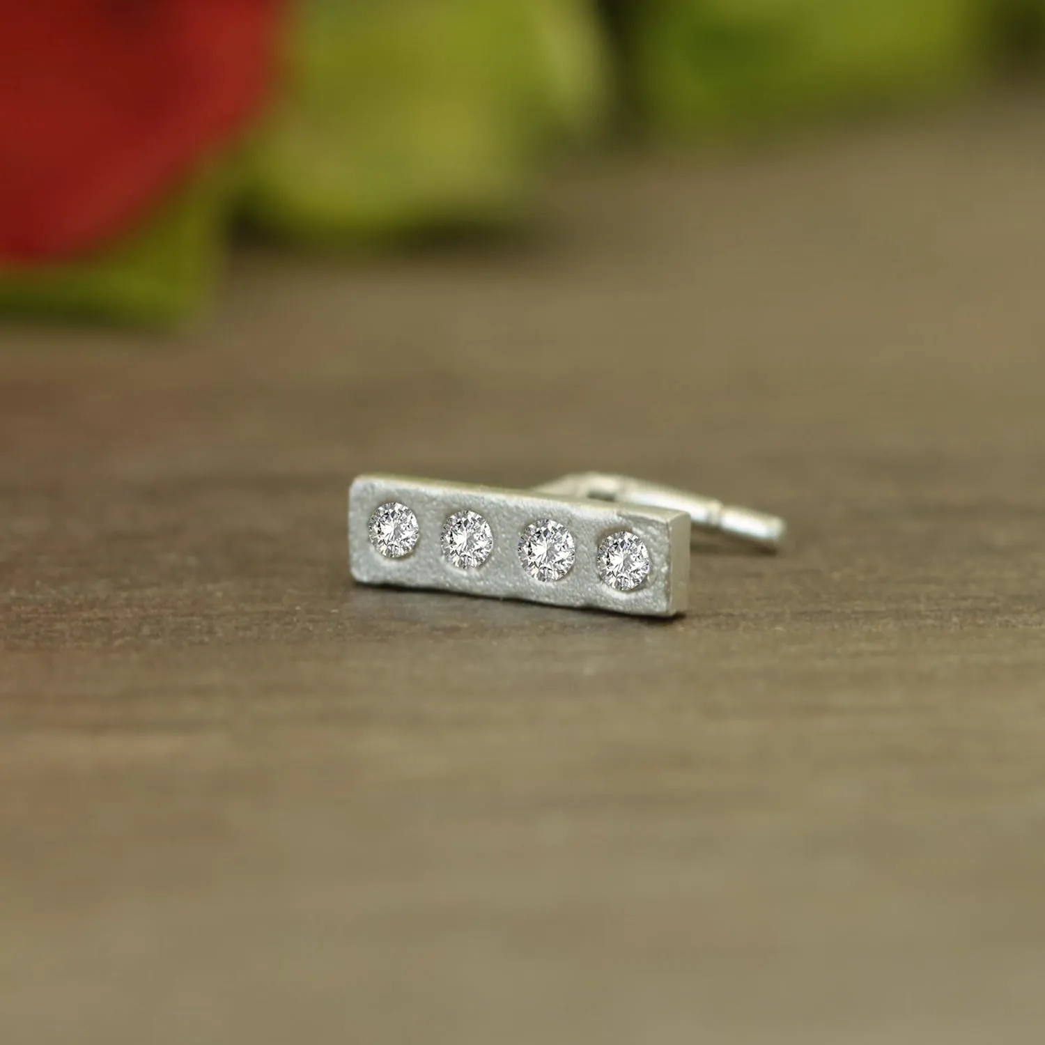Jolliz Nose Studs Var