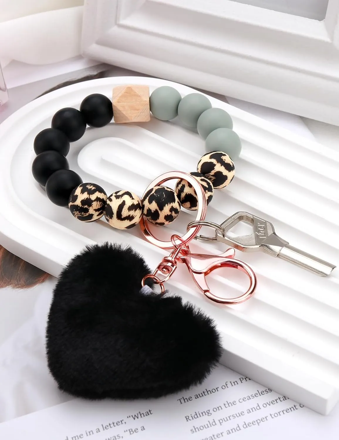 Key Ring Bracelet Silicone Beaded Cute Keychain Wristlet for Women Can Hang Wallet Key Chains Women for Car Keys