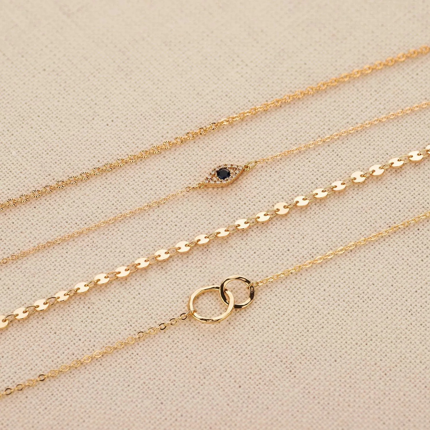 LOYATA Chain Bracelet Gold Link 14K Gold Plated Dainty Pearl Bracelet Simple Jewelry Gift for Women