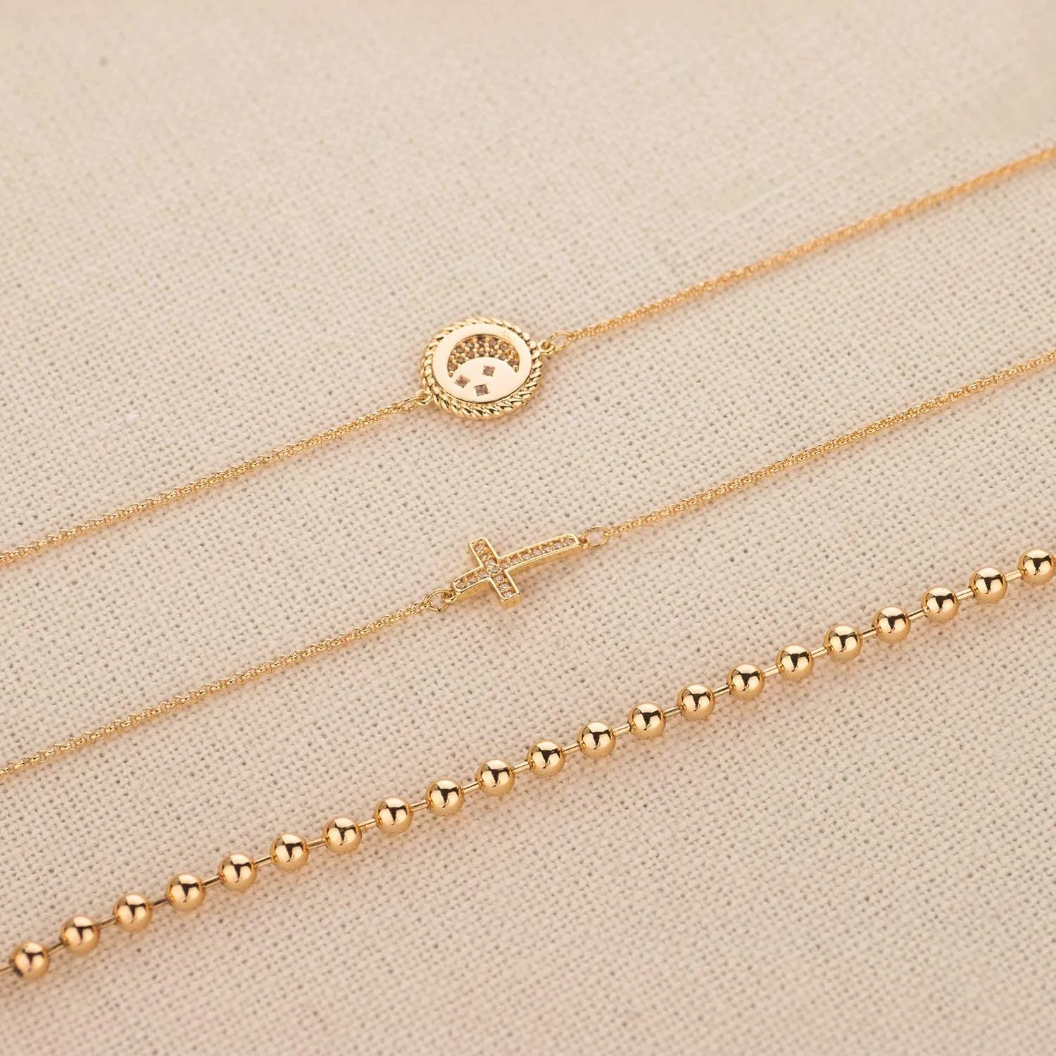 LOYATA Gold Bracelet Gold 14K Gold Filled Dainty Chain Simple Jewelry Gift for Women