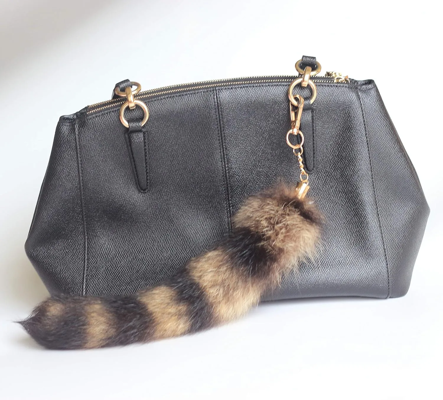 Luxe Fox Fur Tail Keychain - Fashion Accessory with Gold Clasp