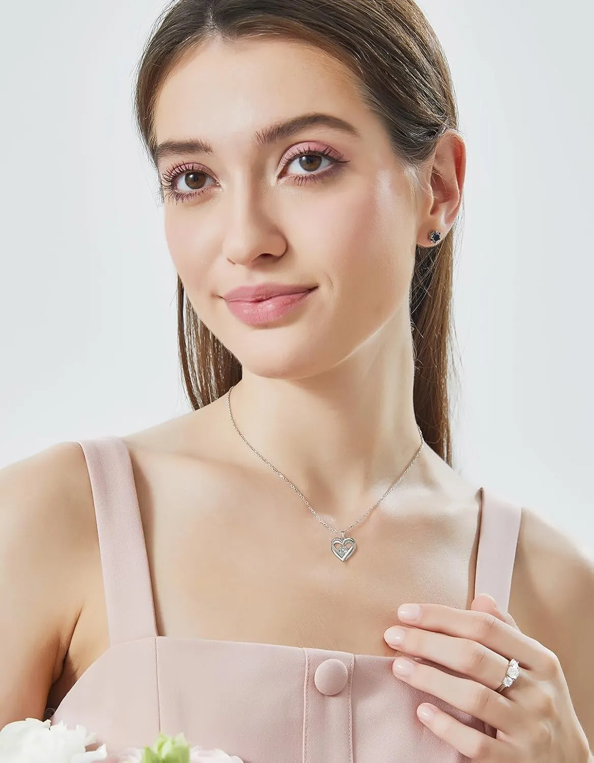 MomentWish Heart Necklace for Women, Gift for Christmas, Moissanite Necklace, D Color VVS1 Simulated Diamond 925 Sterling Silver Necklace, Love Gifts for Birthday Valentine's Day