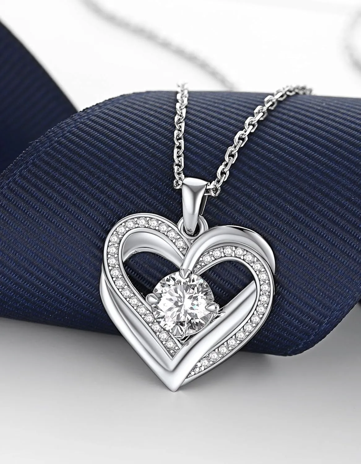 MomentWish Heart Necklace for Women, Gift for Christmas, Moissanite Necklace, D Color VVS1 Simulated Diamond 925 Sterling Silver Necklace, Love Gifts for Birthday Valentine's Day