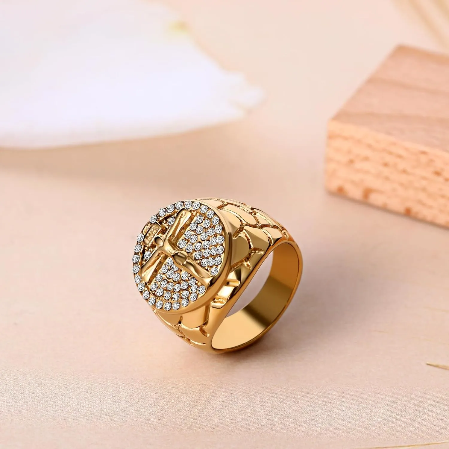 OIDEA Christian Jesus Rings for Men: Gold Tone Stainless Steel Zircon Religious Signet Ring Cocktail Party Biker Ring Statement Rings Band Jewelry Gifts