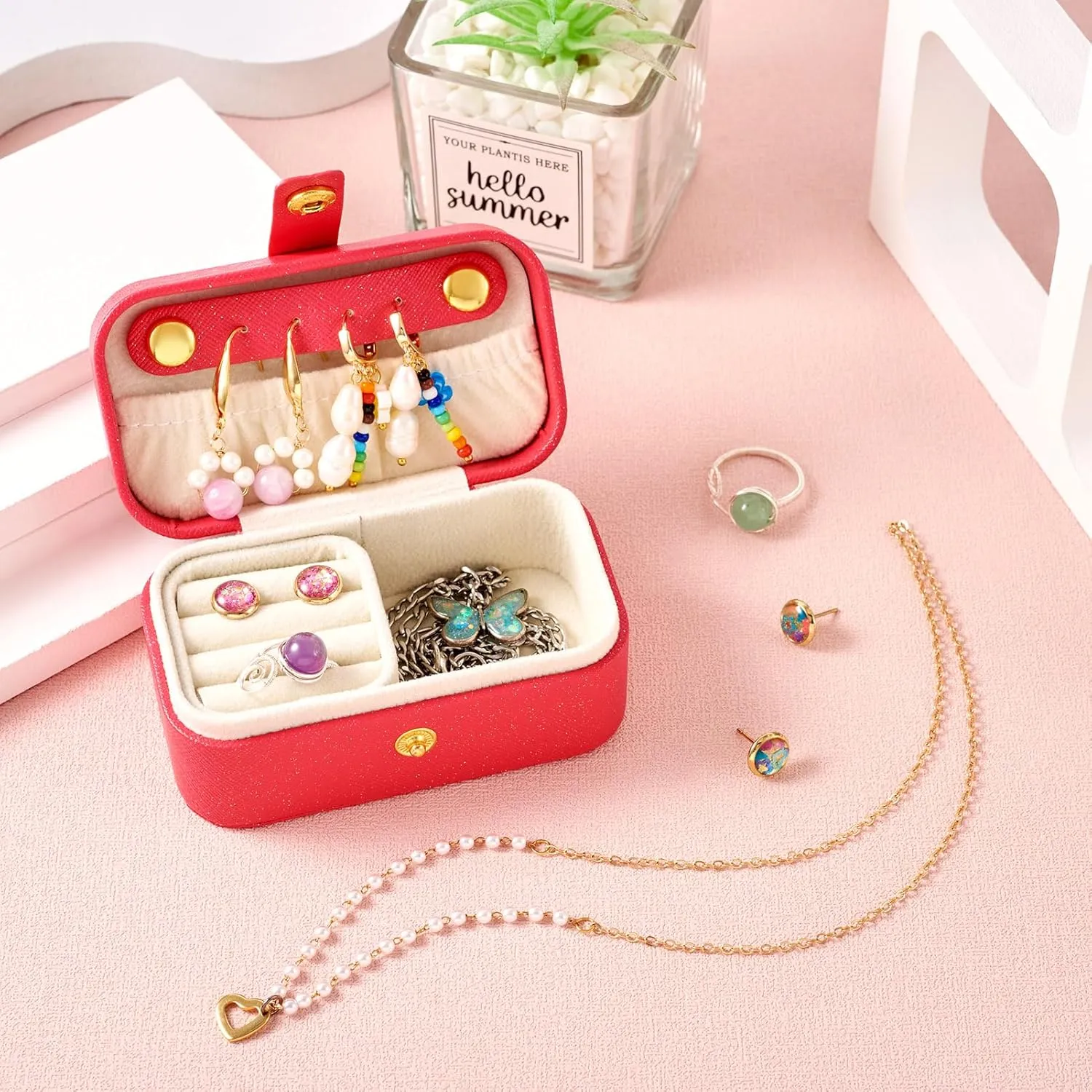 Portable Travel Jewelry Case Rectangle Small Jewelry Organizer Box PU Imitation Leather Jewelry Organizers and Storage for Women Rings Earrings Necklaces Red 9.4x5.8x5cm