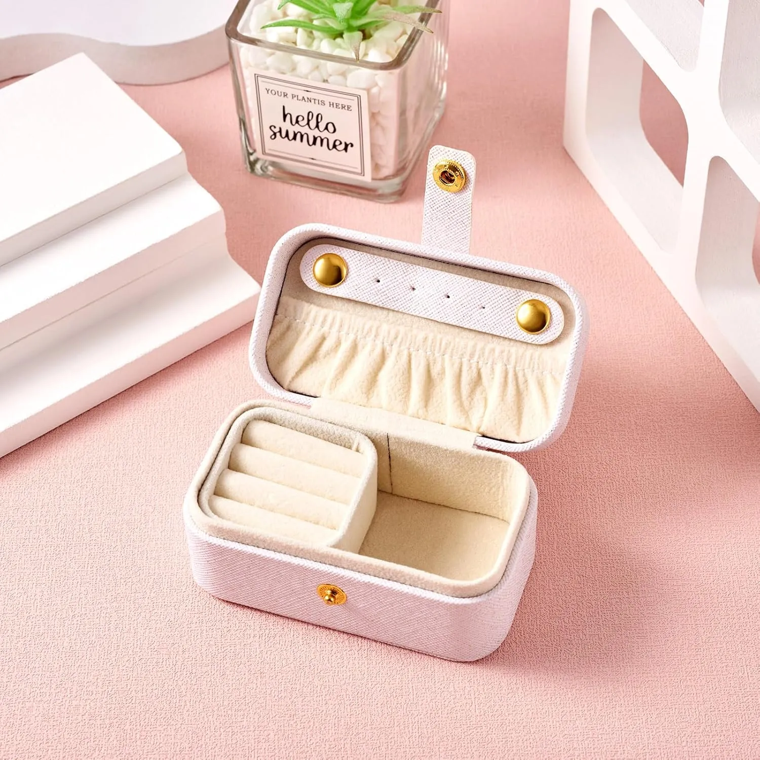 Portable Travel Jewelry Case Rectangle Small Jewelry Organizer Box PU Imitation Leather Jewelry Organizers and Storage for Women Rings Earrings Necklaces White 9.4x5.8x5cm