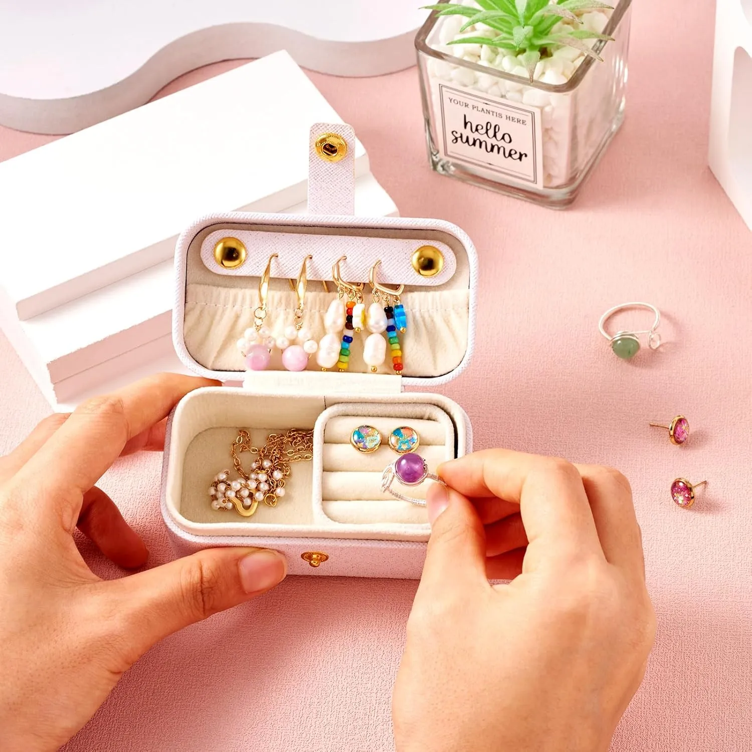 Portable Travel Jewelry Case Rectangle Small Jewelry Organizer Box PU Imitation Leather Jewelry Organizers and Storage for Women Rings Earrings Necklaces White 9.4x5.8x5cm