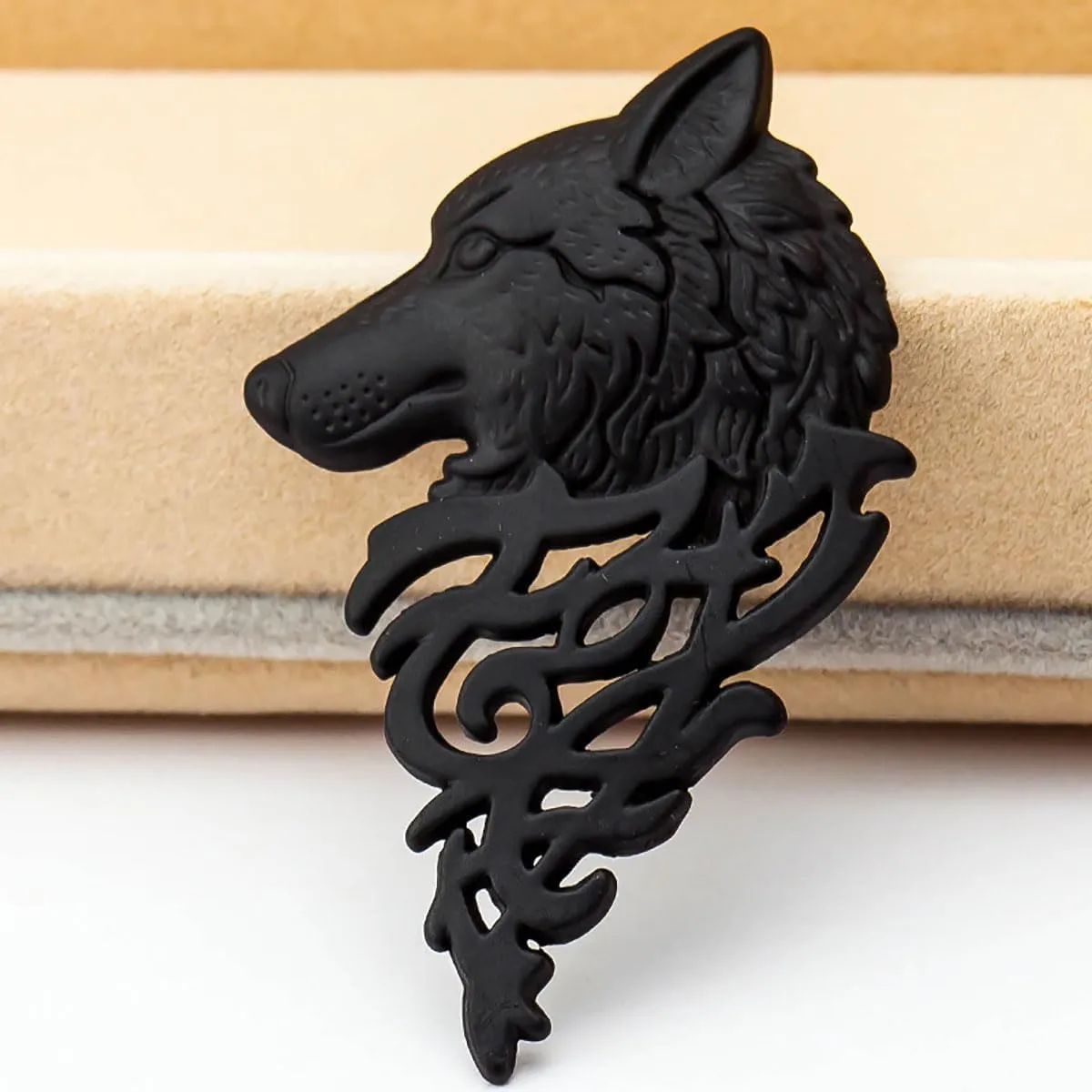 Punk Style Wolf Head Brooch For Men Vintage Wolf Head Brooch Pin Goth Bold Animal Brooch Pin Suit Shawl Clips Collar Brooch Christmas Birthday Party Costume Jewelry