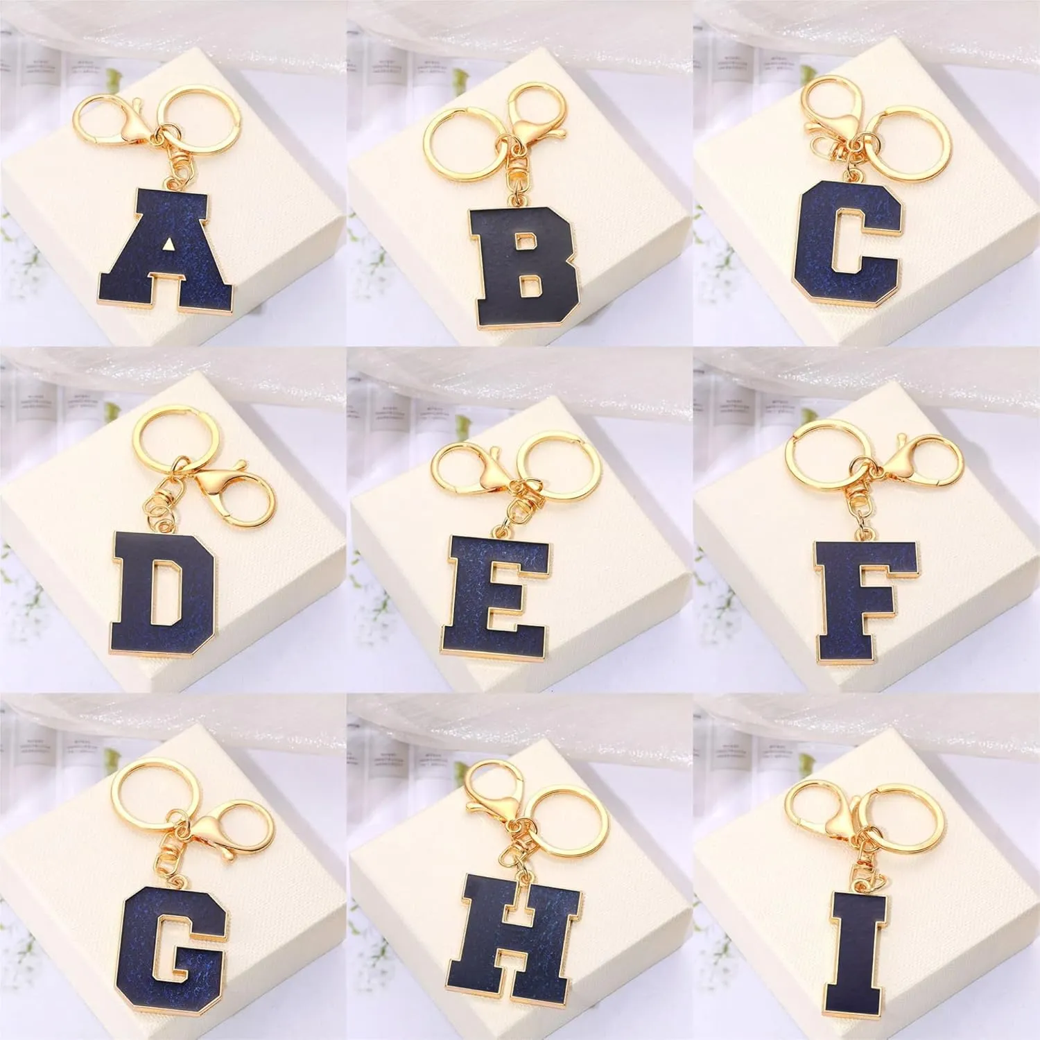 Red Black Letter A-Z Keychain for Women Men Purse Handbags Metal Alphabet Initial Letter Car Key Rings Novelty Key Chains