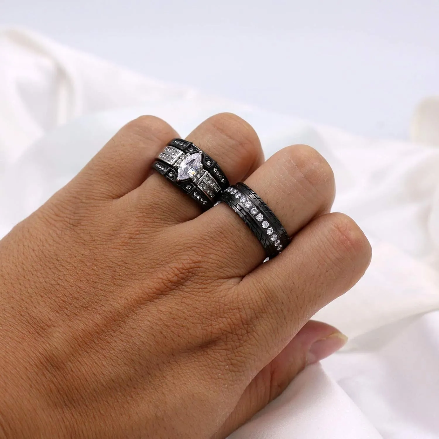 ringheart 2 Black Rings His and Hers Ring Couple Rings Marquise cut Cz Womens Wedding Ring Sets Titanium Steel Mens Wedding Bands