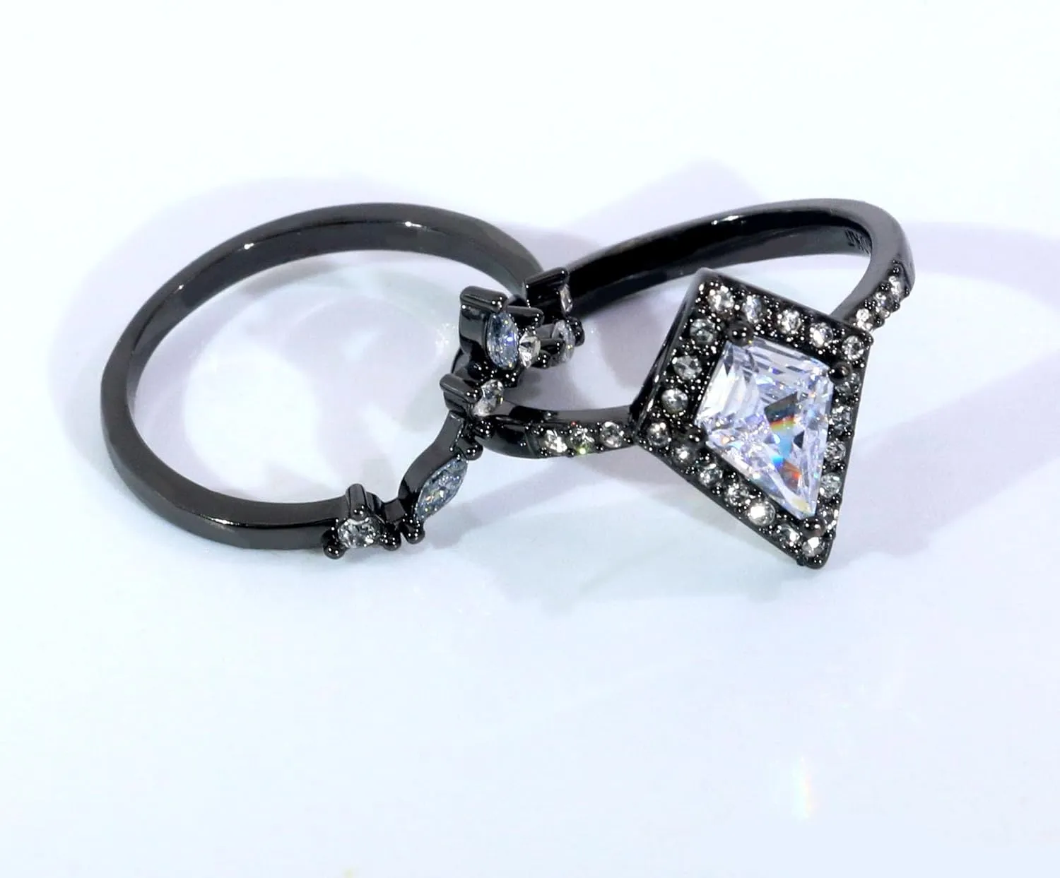 ringheart Couple Rings Matching Rings Black Plated 1.5CT AAA CZ 2pcs Women Wedding Ring Sets for Him and Her Rings Men Band