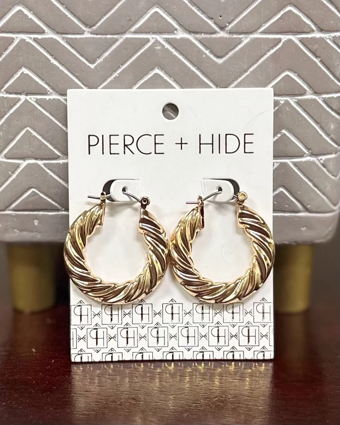 Santorini Shell Hoop Earrings