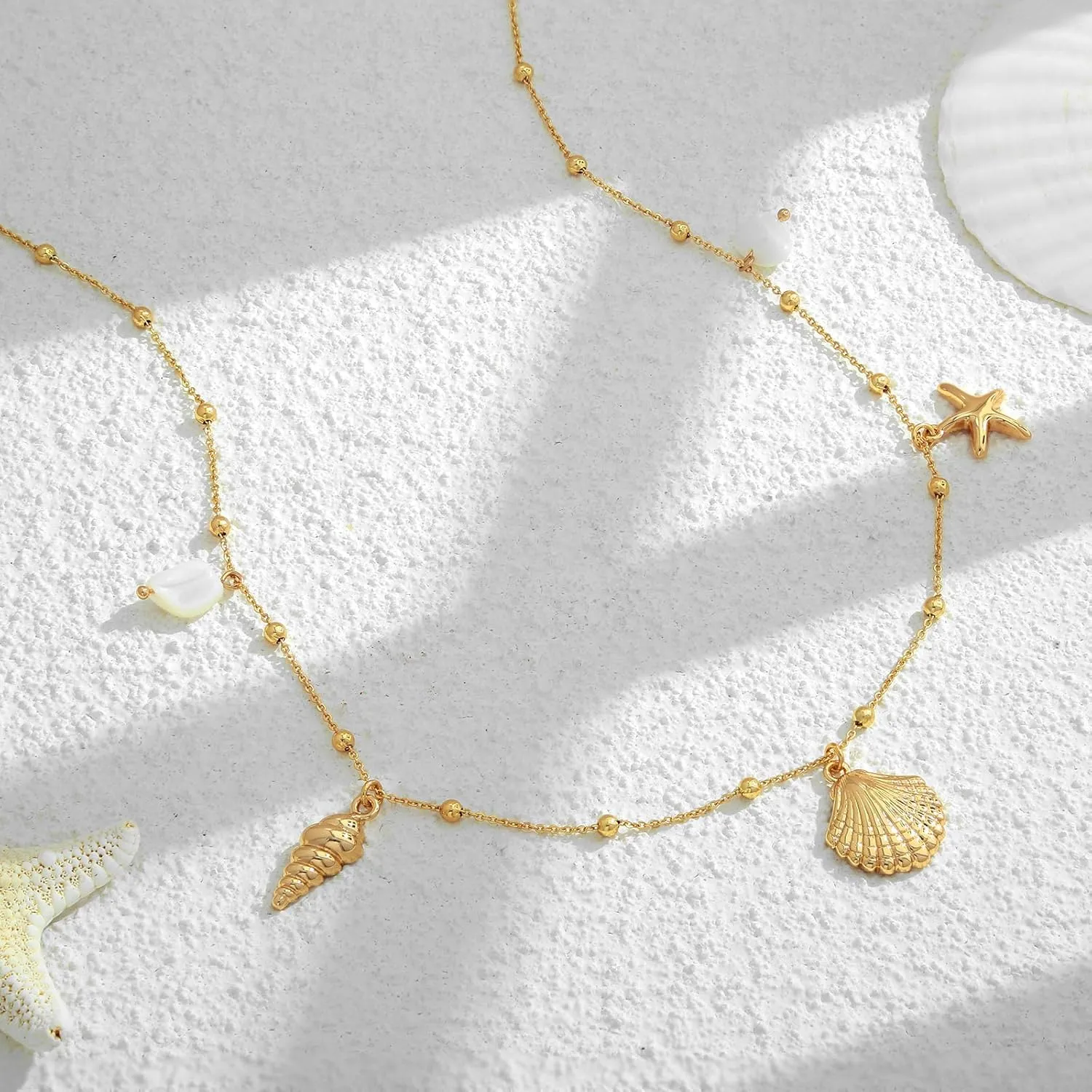 Summer Charms Necklace for Women Conch Seashell Starfish Pendant Choker Necklace Fashion Boho Beach Ocean Jewelry