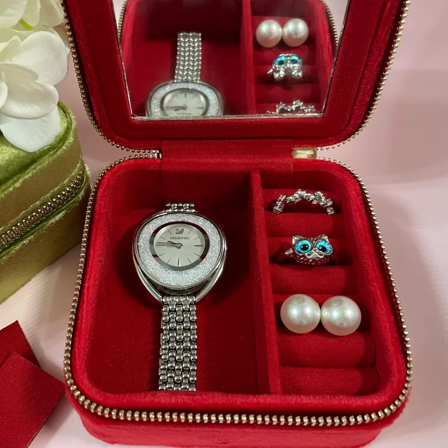 Velvet Jewelry Box, Small Travel Jewelry Organizer, Portable Jewelry Case for Women with Mirror, Red Mini Plush Travel Box