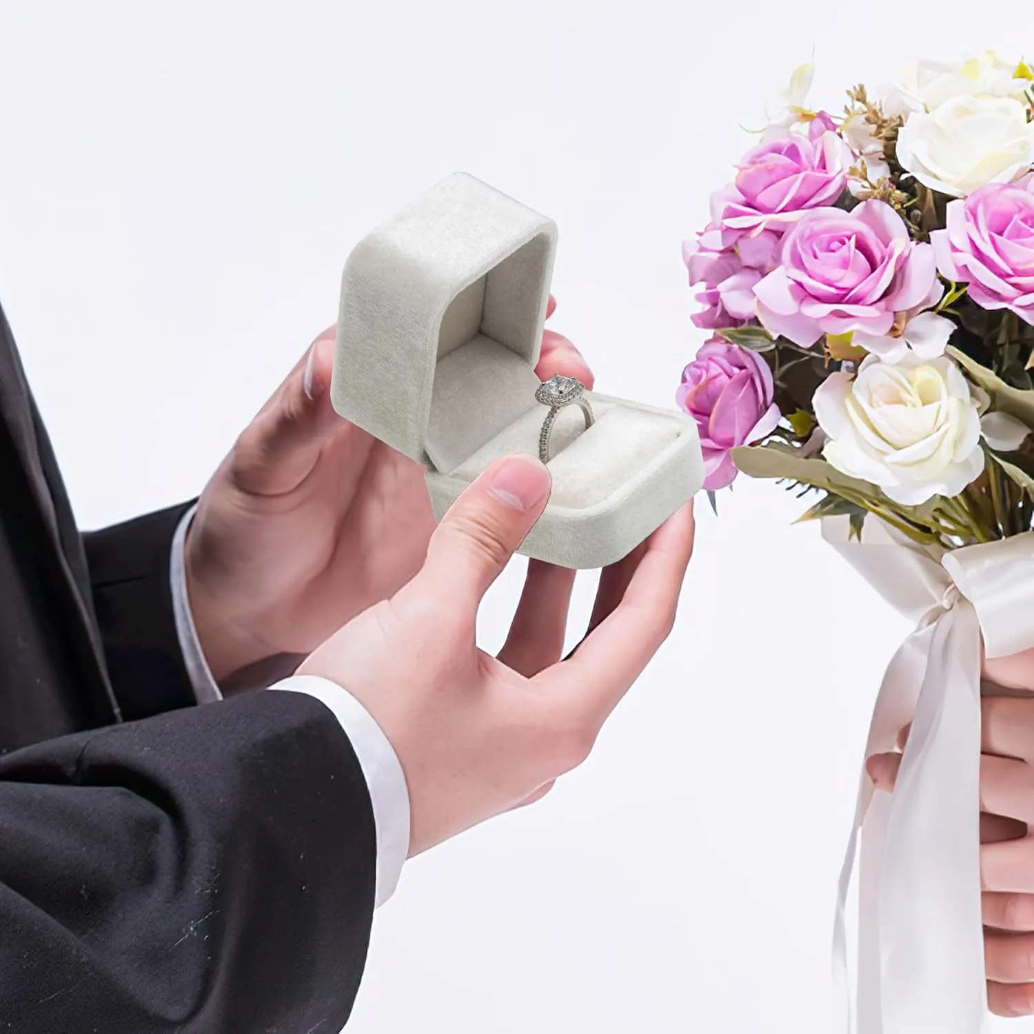 Velvet Single Ring Box Case Holder for Engagement Proposal Birthday Wedding,Jewelry Ring Box Jewelry Packaging Box (Beige)