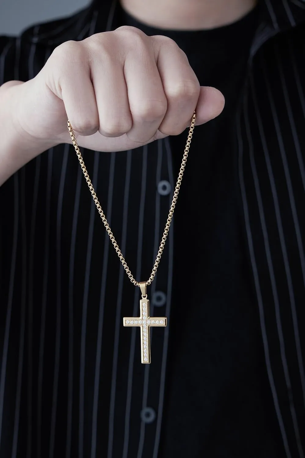 VQYSKO Cross Necklace for Men Women, CZ 14k Gold Plated Stainless Steel Plain Simple Cross Pendant Necklace for Men