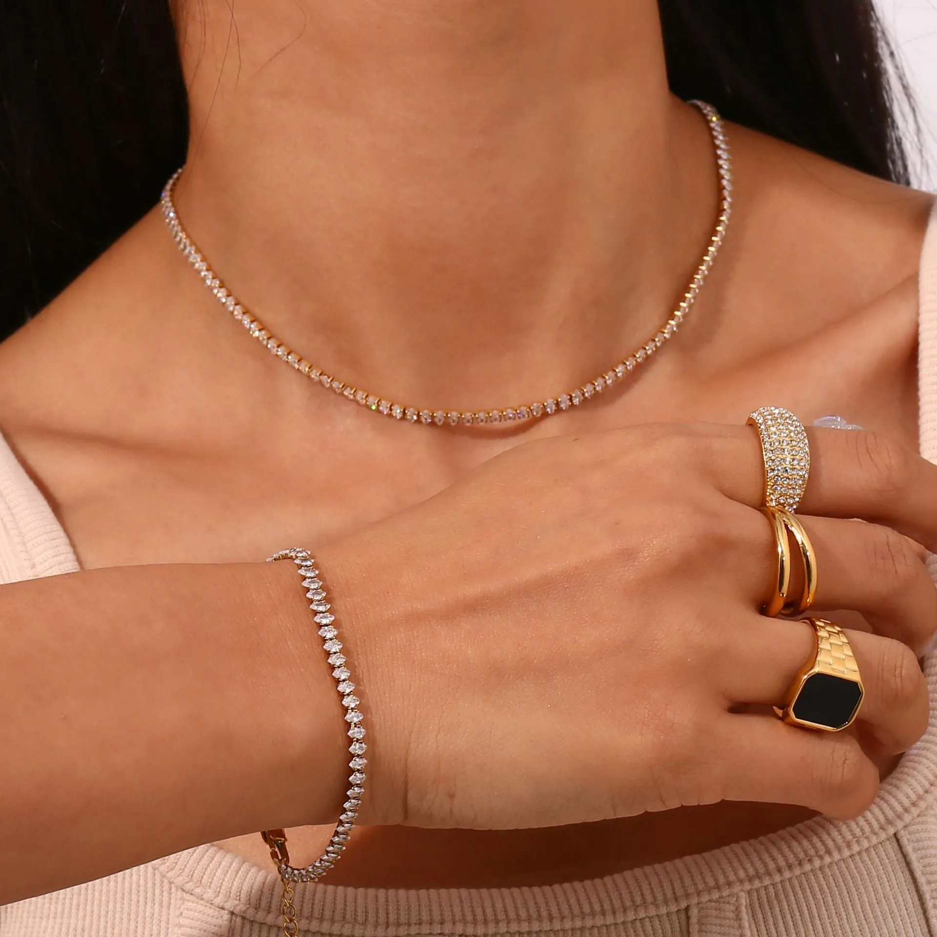 Wist - Necklace and stones