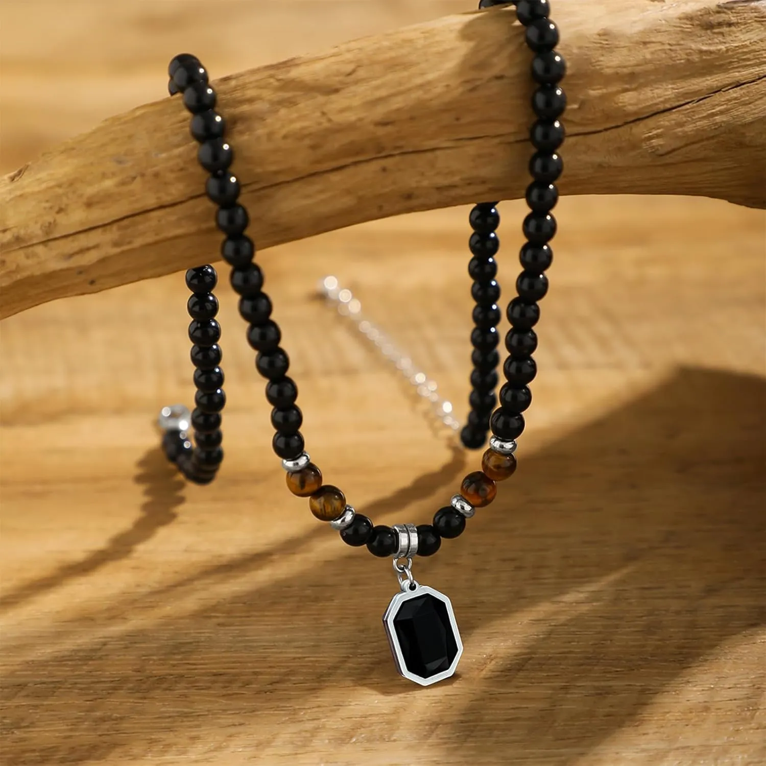 YANCHUN Necklace for Men Chains Puka Shell Black Beaded Necklaces Beach Seashell Necklace Jewelry for Men Birthday Father Day Gifts for Dad Husband